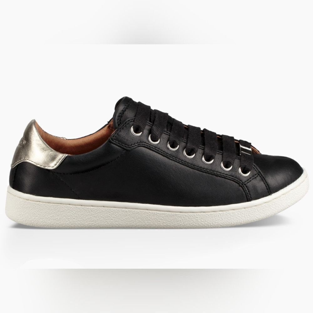 Ugg milo leather trainer sz 6.5, great condition